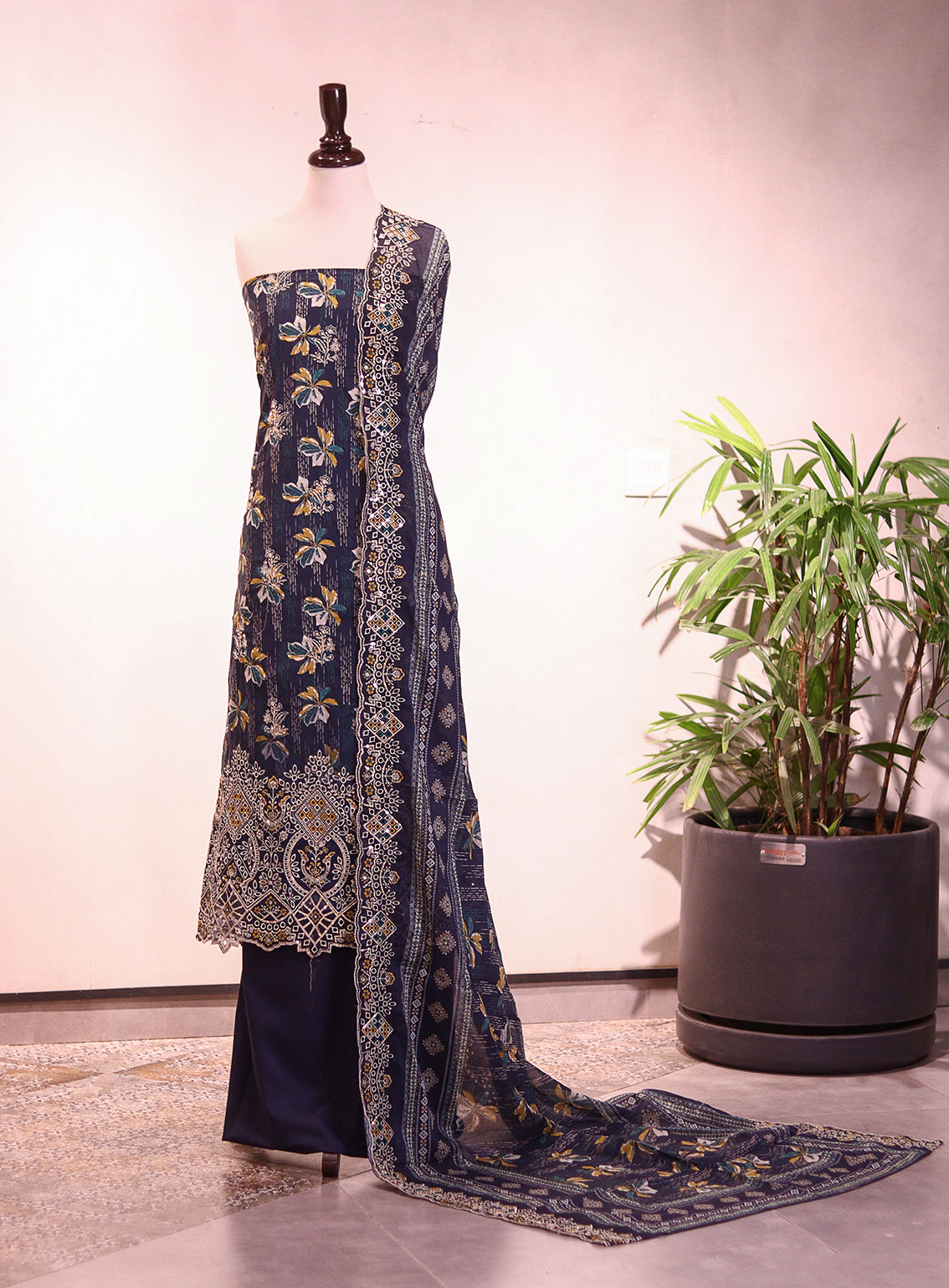 Bin Saeed Digital Embroidered Lawn 3 Piece Unstitched Suit BS26E D-010 Bin Saeed Digital Embroidered Lawn 3 Piece Unstitched Suit BS26E D-010