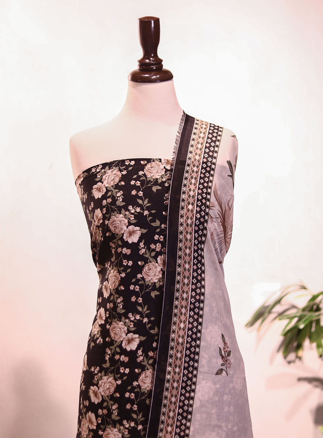 Bin Saeed Digital Printed Cotton 3 Piece Unstitched Suit BS25DPC D-ALL34 Bin Saeed Digital Printed Cotton 3 Piece Unstitched Suit BS25DPC D-ALL34