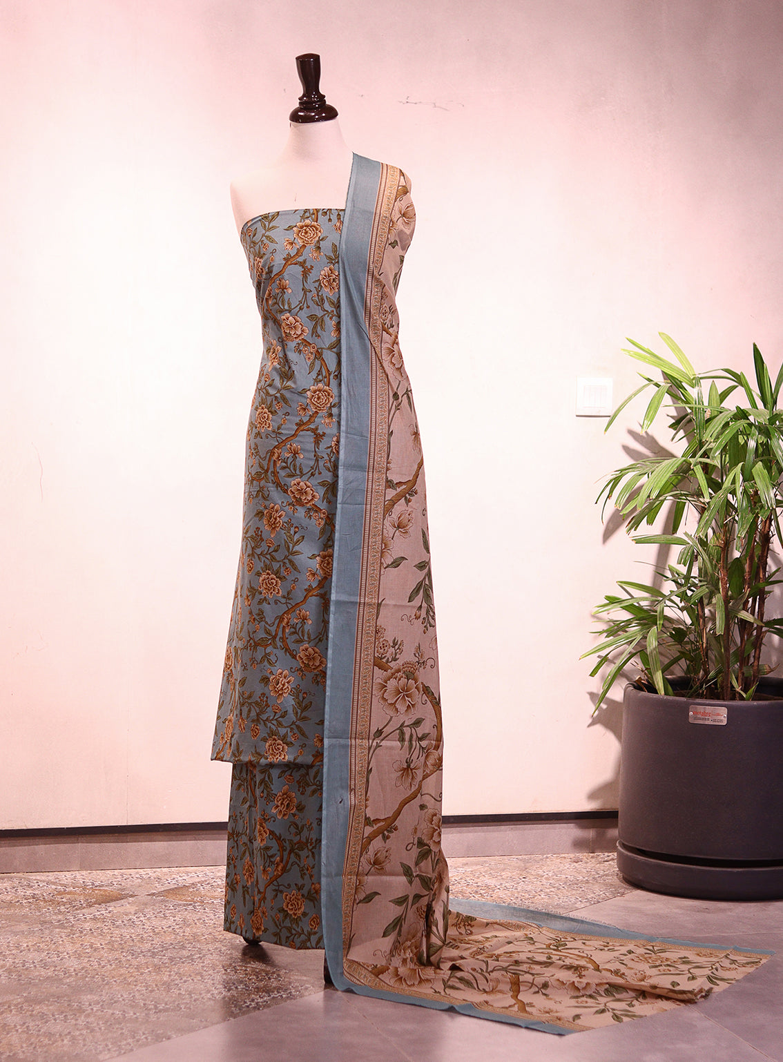 Bin Saeed Digital Printed Lawn 3 Piece Unstitched Suit BS26P D-ALL08 Bin Saeed Digital Printed Lawn 3 Piece Unstitched Suit BS26P D-ALL08