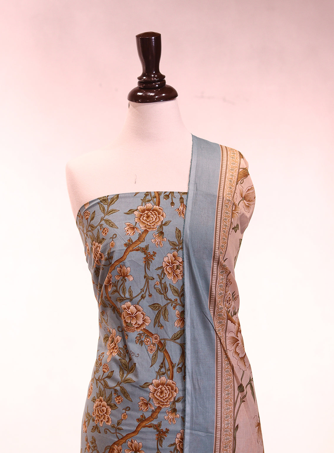 Bin Saeed Digital Printed Lawn 3 Piece Unstitched Suit BS26P D-ALL08 Bin Saeed Digital Printed Lawn 3 Piece Unstitched Suit BS26P D-ALL08