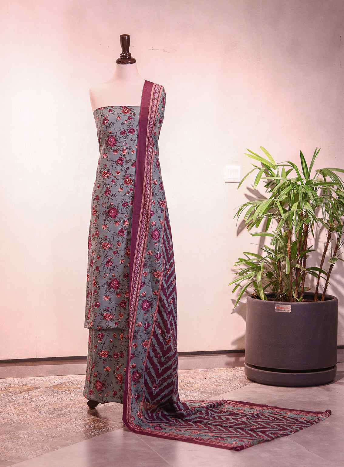 Bin Saeed Digital Printed Lawn 3 Piece Unstitched Suit BS26P D-ALL24 Bin Saeed Digital Printed Lawn 3 Piece Unstitched Suit BS26P D-ALL24