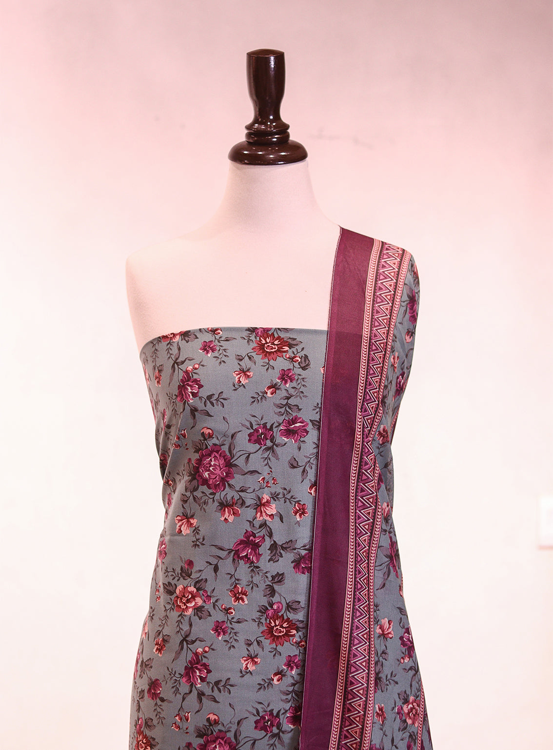 Bin Saeed Digital Printed Lawn 3 Piece Unstitched Suit BS26P D-ALL24 Bin Saeed Digital Printed Lawn 3 Piece Unstitched Suit BS26P D-ALL24