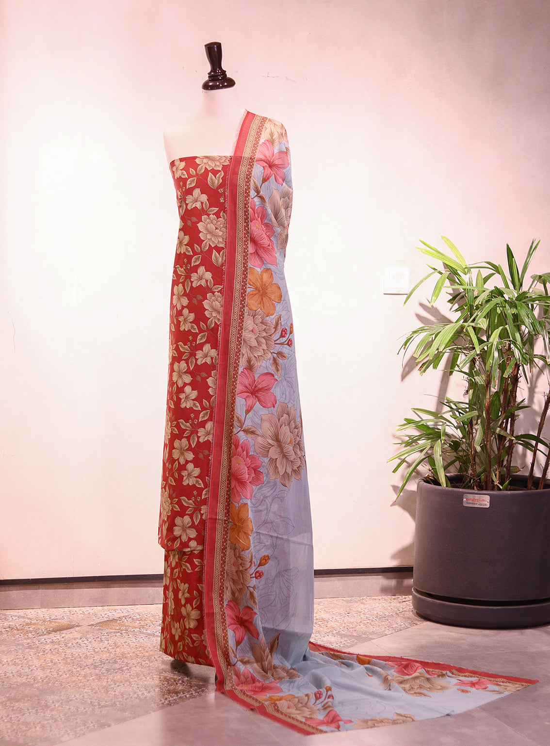 Bin Saeed Digital Printed Lawn 3 Piece Unstitched Suit BS26P D-ALL31 Bin Saeed Digital Printed Lawn 3 Piece Unstitched Suit BS26P D-ALL31