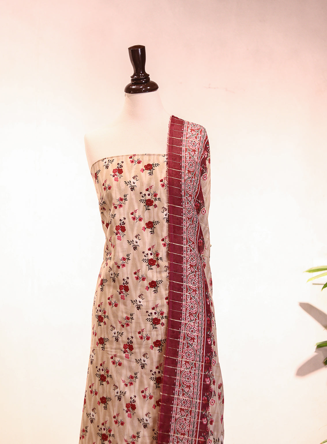 Bin Saeed Digital Printed Lawn 3 Piece Unstitched Suit BS26P D-ALL36 Bin Saeed Digital Printed Lawn 3 Piece Unstitched Suit BS26P D-ALL36