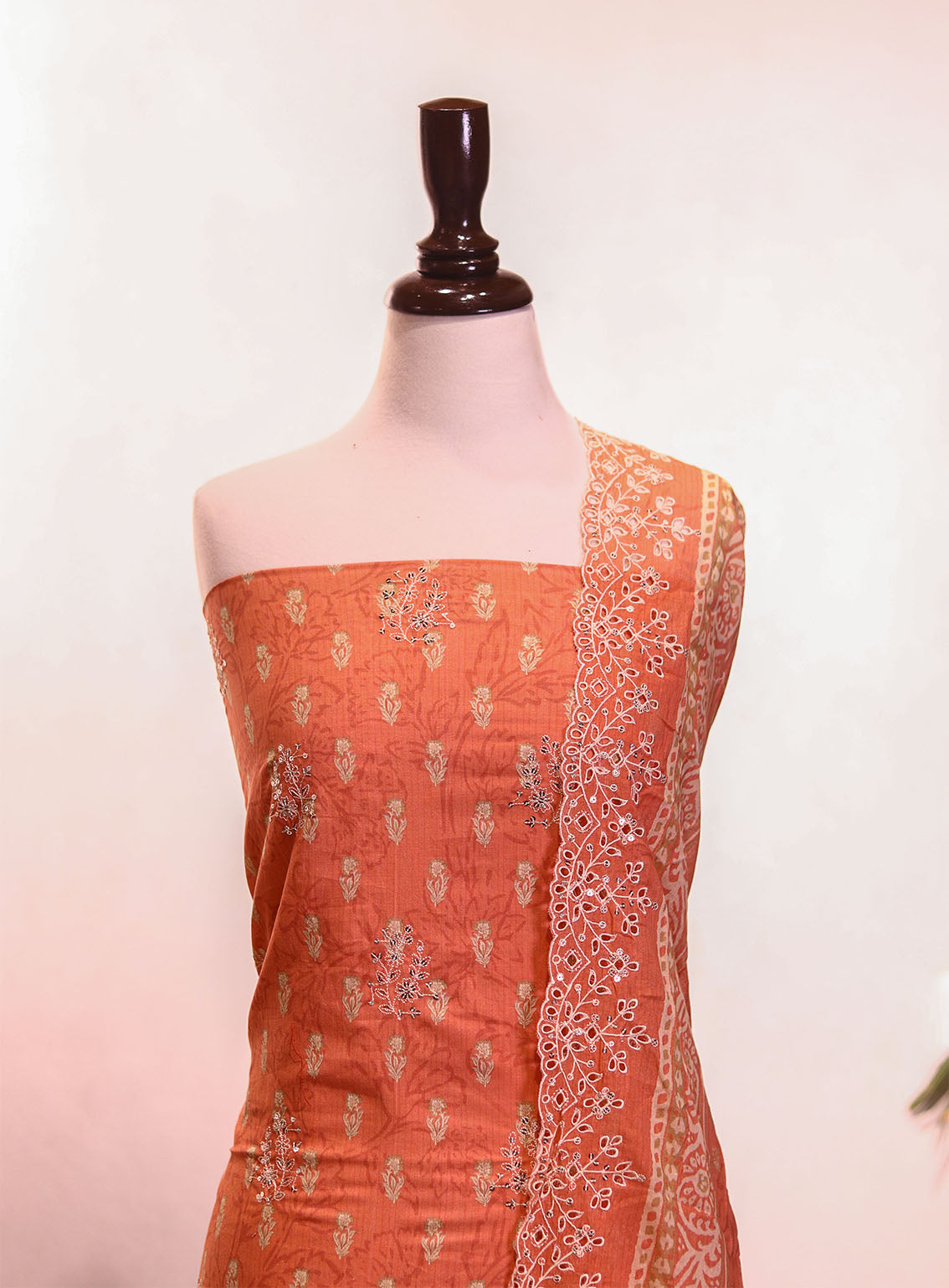 Bin Saeed Embroidered Cotton 3 Piece Unstitched Suit BS25EL D-08 Bin Saeed Embroidered Cotton 3 Piece Unstitched Suit BS25EL D-08