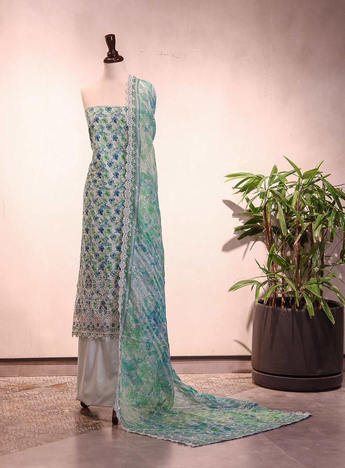 Bin Saeed Embroidered Lawn 3 Piece Unstitched Suit BS26EL D-26 Bin Saeed Embroidered Lawn 3 Piece Unstitched Suit BS26EL D-26