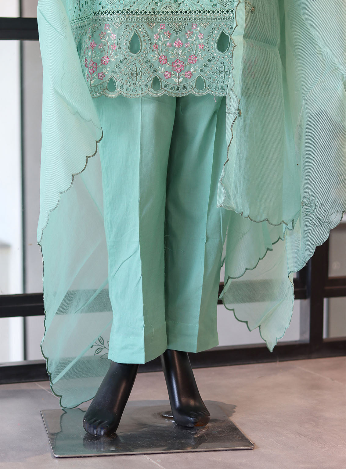 Bin Saeed Festive Digital Embroidered Lawn 3 Piece Stitched Suit - BS24FEL D-03 Bin Saeed Festive Digital Embroidered Lawn 3 Piece Stitched Suit - BS24FEL D-03
