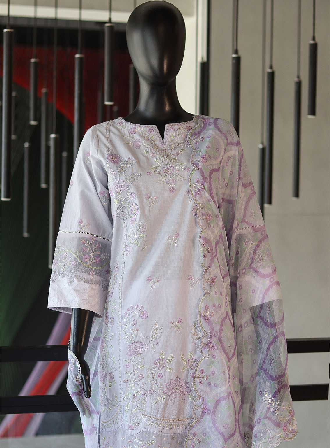 Bin Saeed Festive Digital Embroidered Lawn 3 Piece Stitched Suit - BS24FEL D-06 Bin Saeed Festive Digital Embroidered Lawn 3 Piece Stitched Suit - BS24FEL D-06