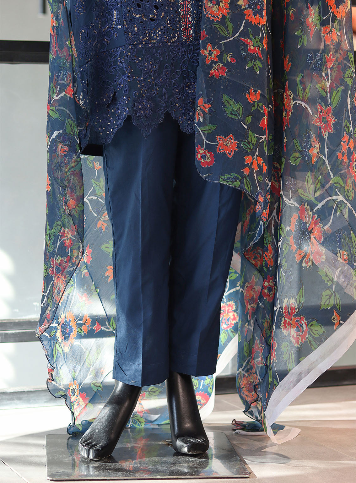 Bin Saeed Festive Digital Embroidered Lawn 3 Piece Stitched Suit - BS24FEL D-10 Bin Saeed Festive Digital Embroidered Lawn 3 Piece Stitched Suit - BS24FEL D-10