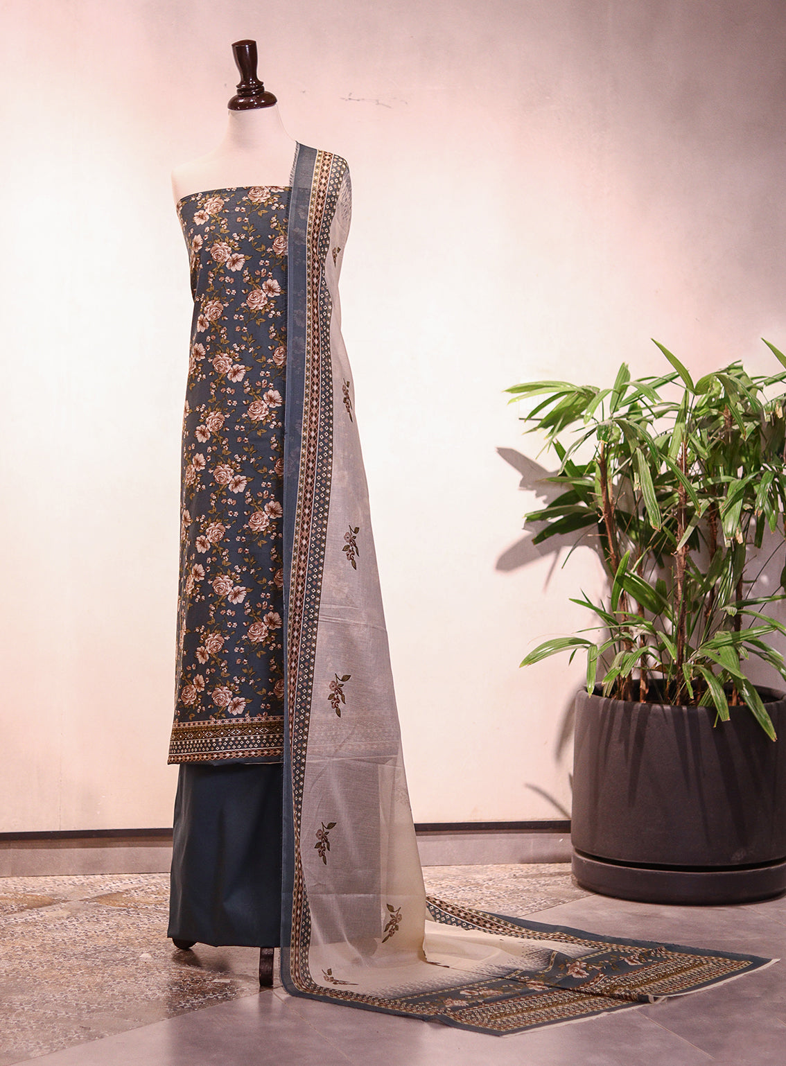 Bin Saeed Printed Lawn 3 Piece Unstitched Suit BS26PL D-158 Bin Saeed Printed Lawn 3 Piece Unstitched Suit BS26PL D-158