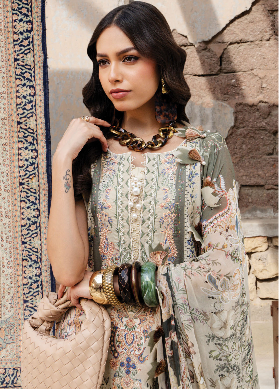 Bliss By Jade Embroidered Lawn 3 Piece Unstitched Suit JD26BL D-20872 Bliss By Jade Embroidered Lawn 3 Piece Unstitched Suit JD26BL D-20872