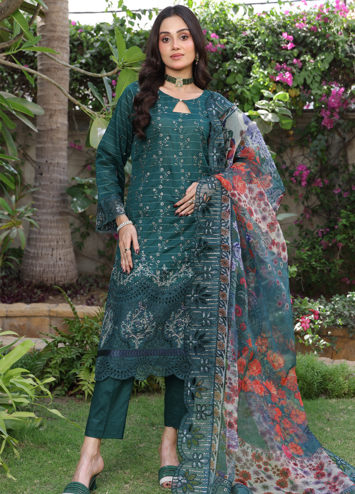 Bunai By Schick Embroidered Doriya Dobby Lawn 3 Piece Unstitched Suit SDH25BV2 DDL-01 Bunai By Schick Embroidered Doriya Dobby Lawn 3 Piece Unstitched Suit SDH25BV2 DDL-01