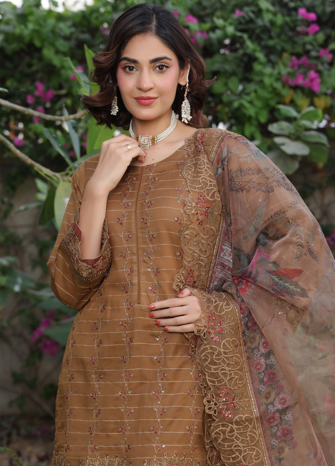 Bunai By Schick Embroidered Doriya Dobby Lawn 3 Piece Unstitched Suit SDH25BV2 DDL-03 Bunai By Schick Embroidered Doriya Dobby Lawn 3 Piece Unstitched Suit SDH25BV2 DDL-03