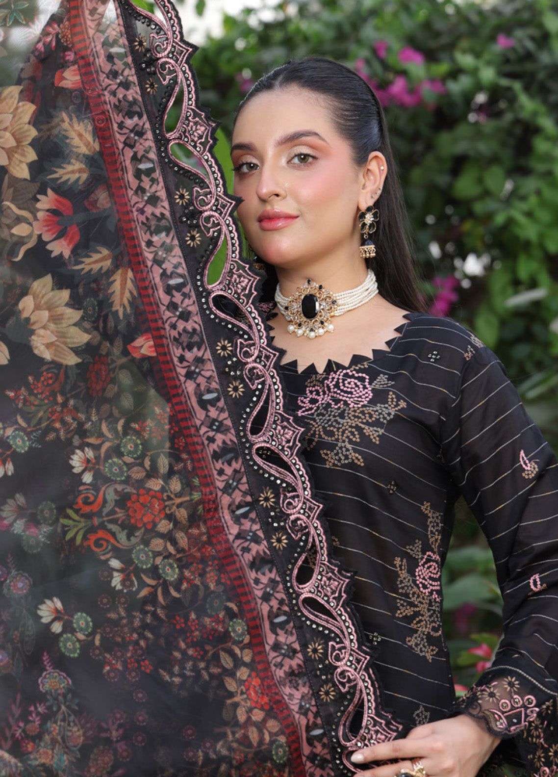 Bunai By Schick Embroidered Doriya Dobby Lawn 3 Piece Unstitched Suit SDH25BV2 DDL-04 Bunai By Schick Embroidered Doriya Dobby Lawn 3 Piece Unstitched Suit SDH25BV2 DDL-04