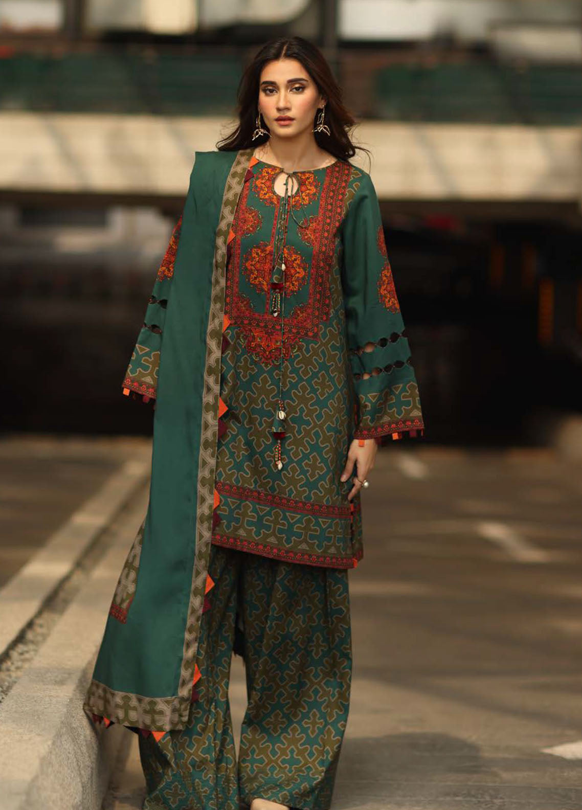 C-Prints By Charizma Printed Staple Linen 3 Piece Unstitched Suit CH25CPV2 D-CPW-11 C-Prints By Charizma Printed Staple Linen 3 Piece Unstitched Suit CH25CPV2 D-CPW-11