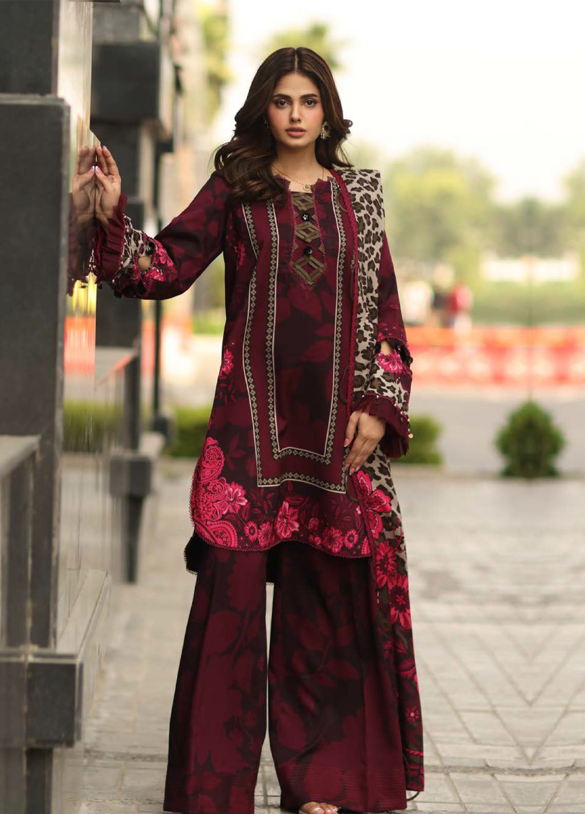 C-Prints By Charizma Printed Staple Linen 3 Piece Unstitched Suit CH25CPV2 D-CPW-16 C-Prints By Charizma Printed Staple Linen 3 Piece Unstitched Suit CH25CPV2 D-CPW-16