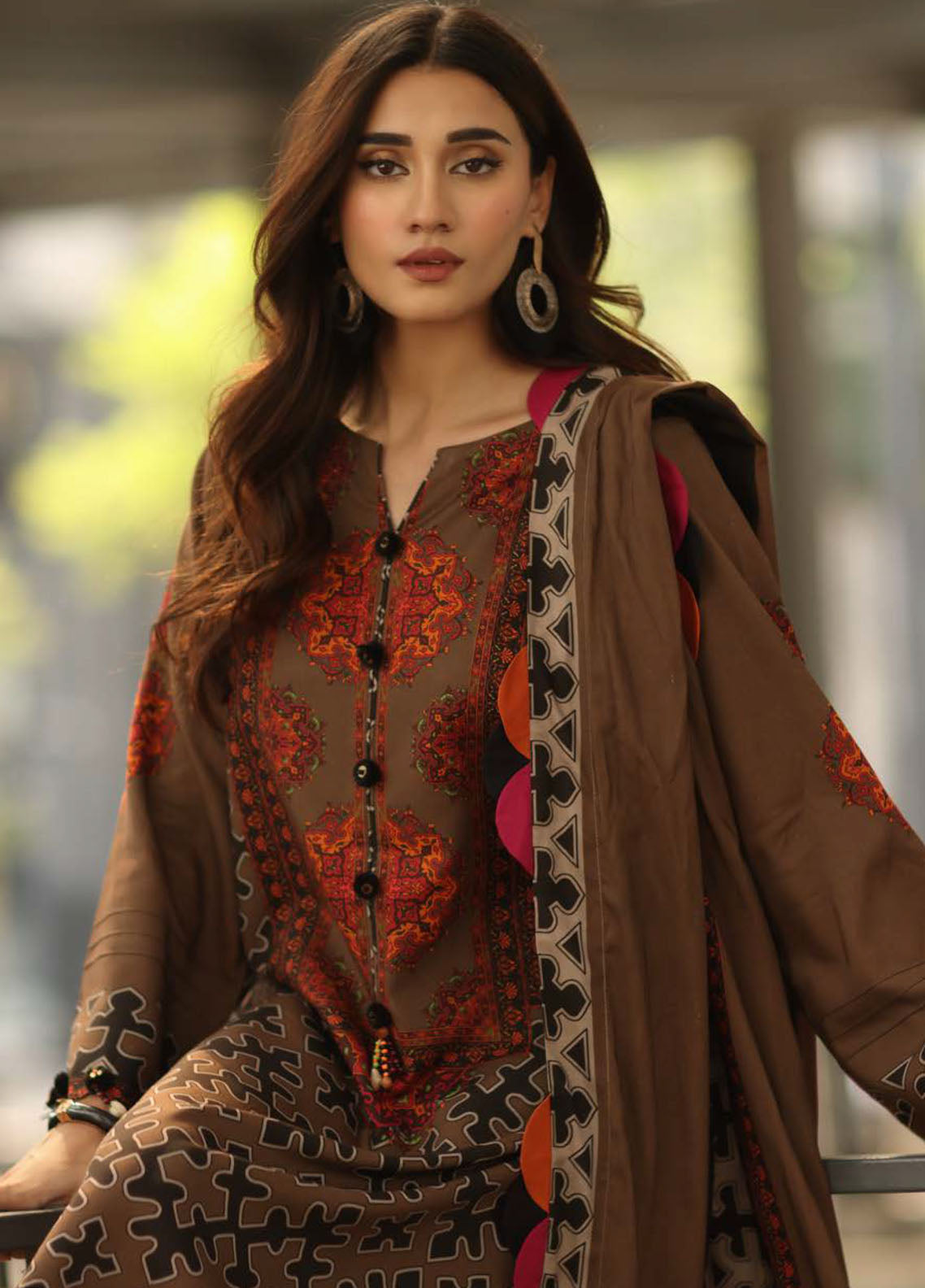 C-Prints By Charizma Printed Staple Linen 3 Piece Unstitched Suit CH25CPV2 D-CPW-17 C-Prints By Charizma Printed Staple Linen 3 Piece Unstitched Suit CH25CPV2 D-CPW-17