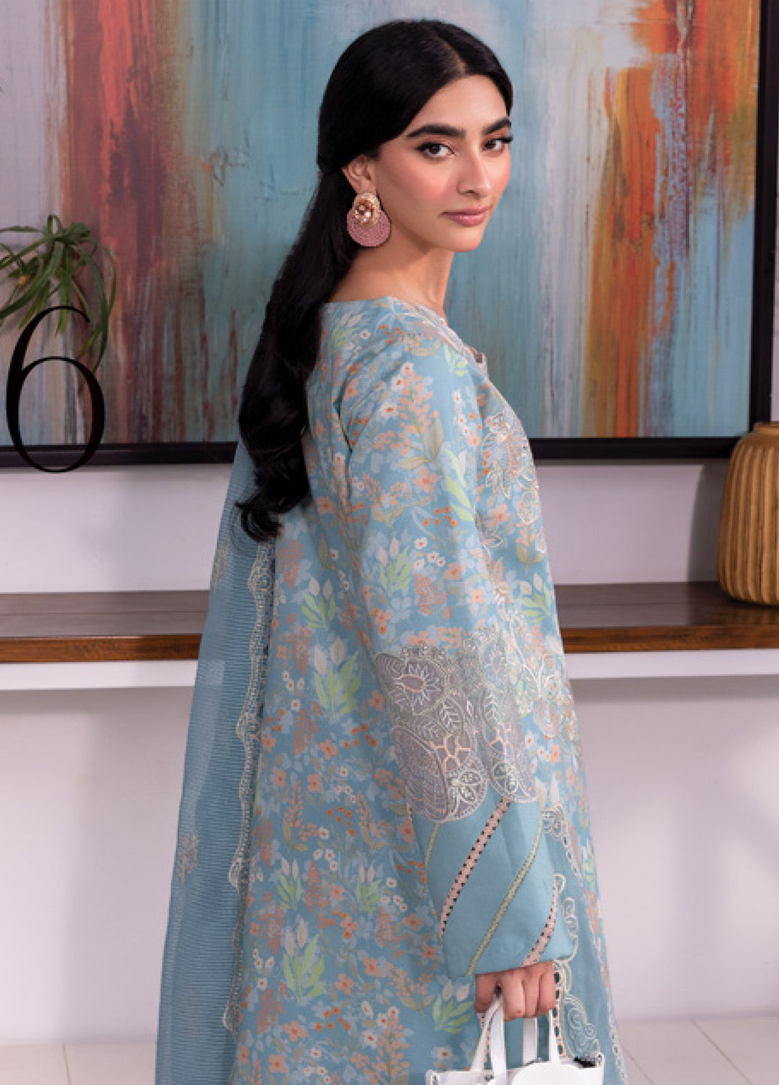 Carnation By Rang Rasiya Embroidered Lawn 3 Piece Unstitched Suit RR25CLFE D-06 ZOEY Carnation By Rang Rasiya Embroidered Lawn 3 Piece Unstitched Suit RR25CLFE D-06 ZOEY