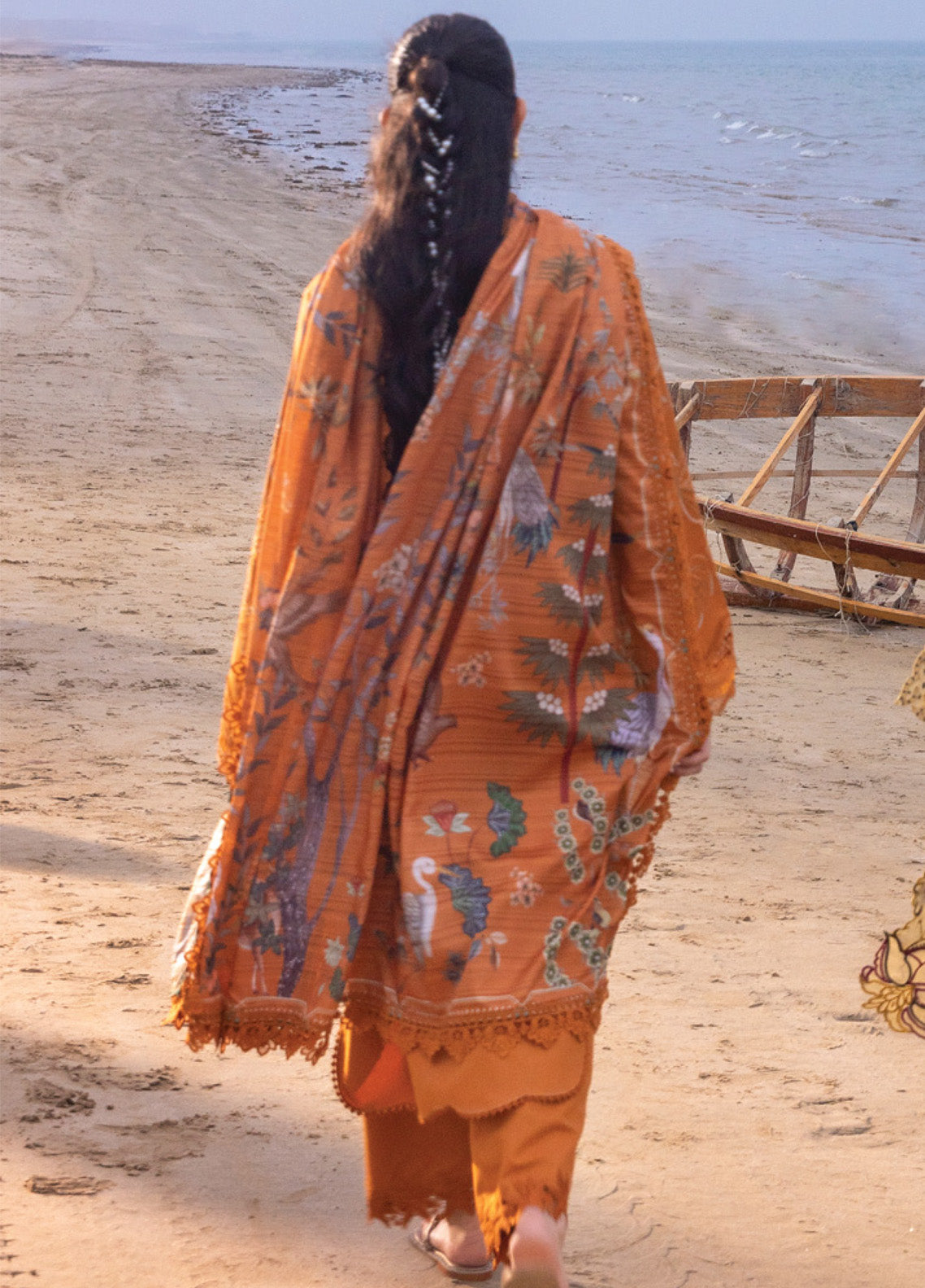 Carnation By Rang Rasiya Embroidered Lawn 3 Piece Unstitched Suit RR25CLFE D-08 ISLA Carnation By Rang Rasiya Embroidered Lawn 3 Piece Unstitched Suit RR25CLFE D-08 ISLA