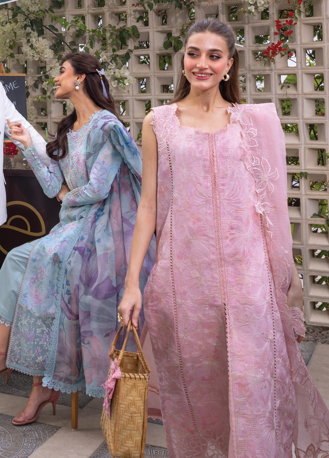 Carnation By Rang Rasiya Embroidered Lawn 3 Piece Unstitched Suit RR25CLFE D-10 MILA Carnation By Rang Rasiya Embroidered Lawn 3 Piece Unstitched Suit RR25CLFE D-10 MILA