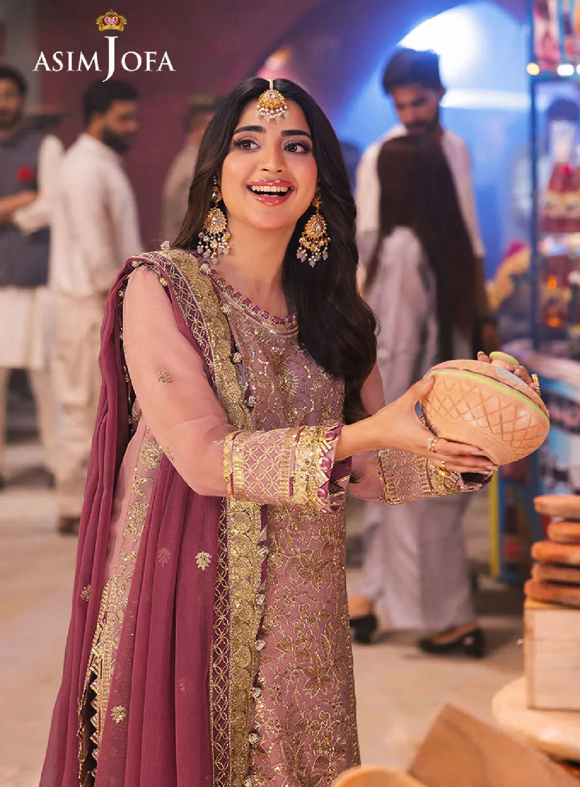 Chamkeeli By Asim Jofa Luminous Luxe Festive Embroidered Chiffon 3 Piece Unstitched Suit AJ24CF AJKK-04 Chamkeeli By Asim Jofa Luminous Luxe Festive Embroidered Chiffon 3 Piece Unstitched Suit AJ24CF AJKK-04