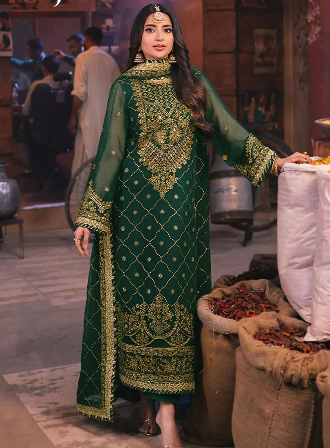 Chamkeeli By Asim Jofa Luminous Luxe Festive Embroidered Chiffon 3 Piece Unstitched Suit AJ24CF AJKK-22 Chamkeeli By Asim Jofa Luminous Luxe Festive Embroidered Chiffon 3 Piece Unstitched Suit AJ24CF AJKK-22