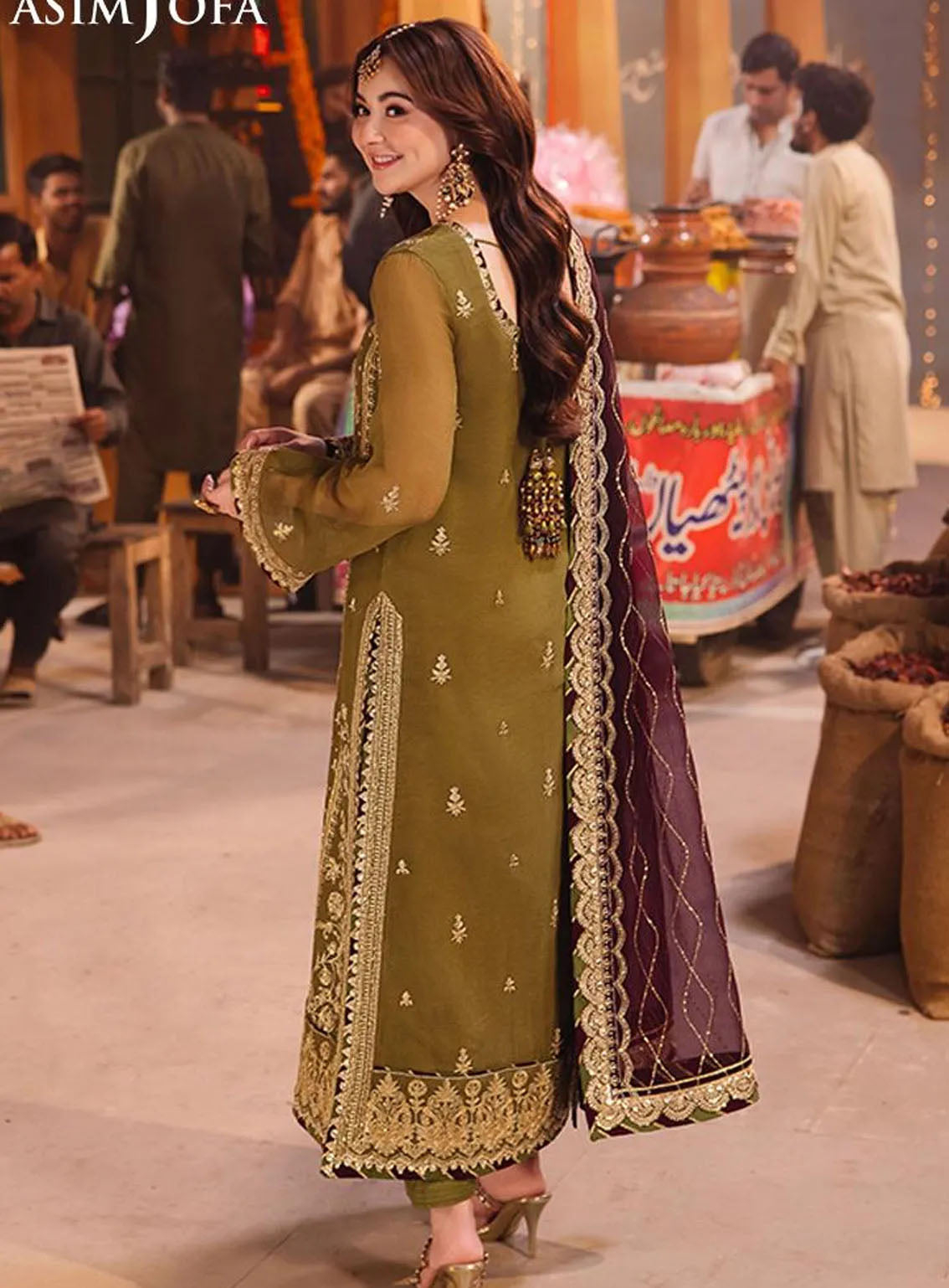 Chamkeeli By Asim Jofa Luminous Luxe Festive Embroidered Chiffon 3 Piece Unstitched Suit AJ24CF AJKK-23 Chamkeeli By Asim Jofa Luminous Luxe Festive Embroidered Chiffon 3 Piece Unstitched Suit AJ24CF AJKK-23