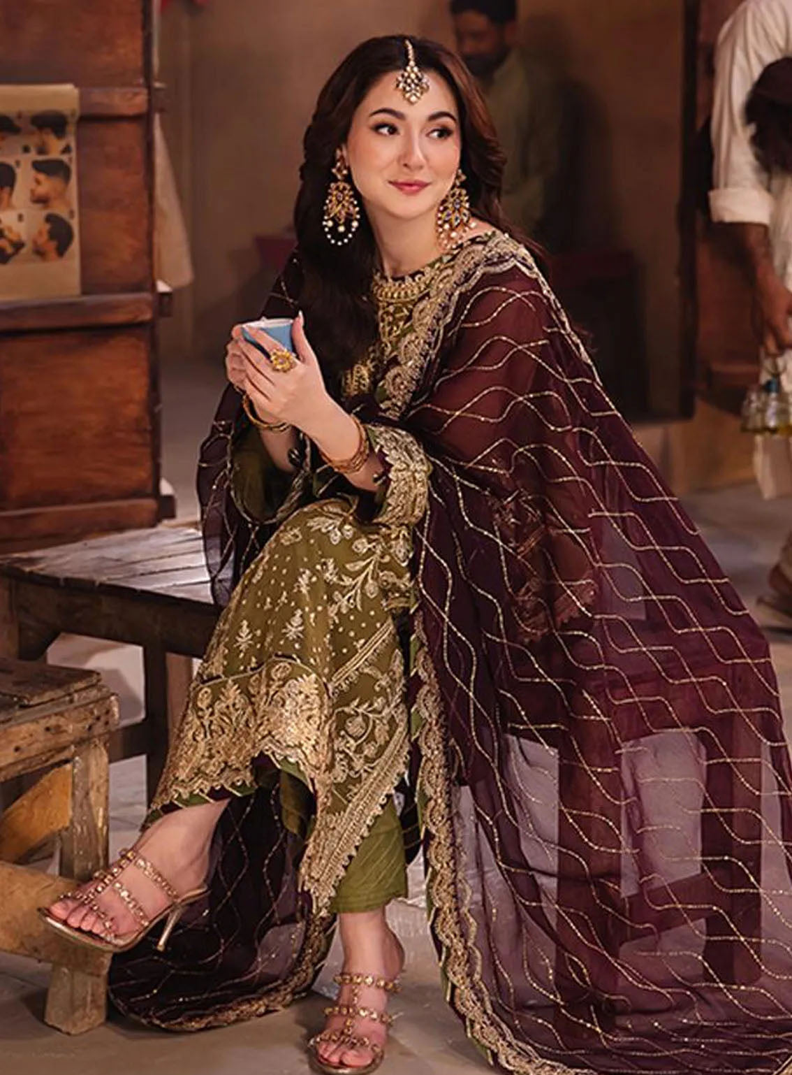 Chamkeeli By Asim Jofa Luminous Luxe Festive Embroidered Chiffon 3 Piece Unstitched Suit AJ24CF AJKK-23 Chamkeeli By Asim Jofa Luminous Luxe Festive Embroidered Chiffon 3 Piece Unstitched Suit AJ24CF AJKK-23