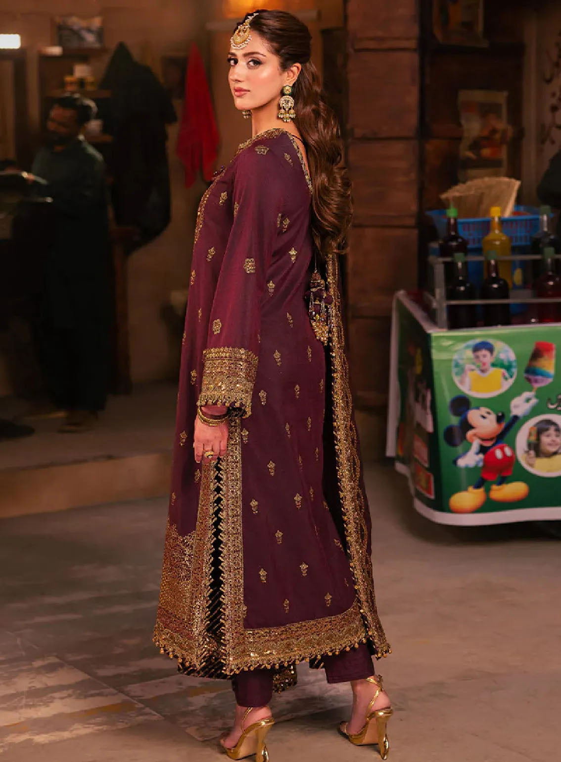 Chamkeeli By Asim Jofa Luminous Luxe Festive Embroidered Silk 3 Piece Unstitched Suit AJ24CF AJKK-01 Chamkeeli By Asim Jofa Luminous Luxe Festive Embroidered Silk 3 Piece Unstitched Suit AJ24CF AJKK-01