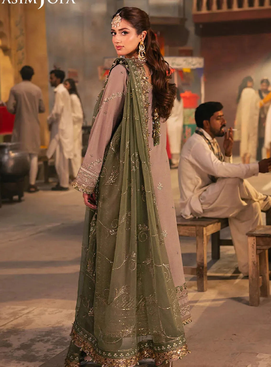 Chamkeeli By Asim Jofa Luminous Luxe Festive Embroidered Silk 3 Piece Unstitched Suit AJ24CF AJKK-08 Chamkeeli By Asim Jofa Luminous Luxe Festive Embroidered Silk 3 Piece Unstitched Suit AJ24CF AJKK-08
