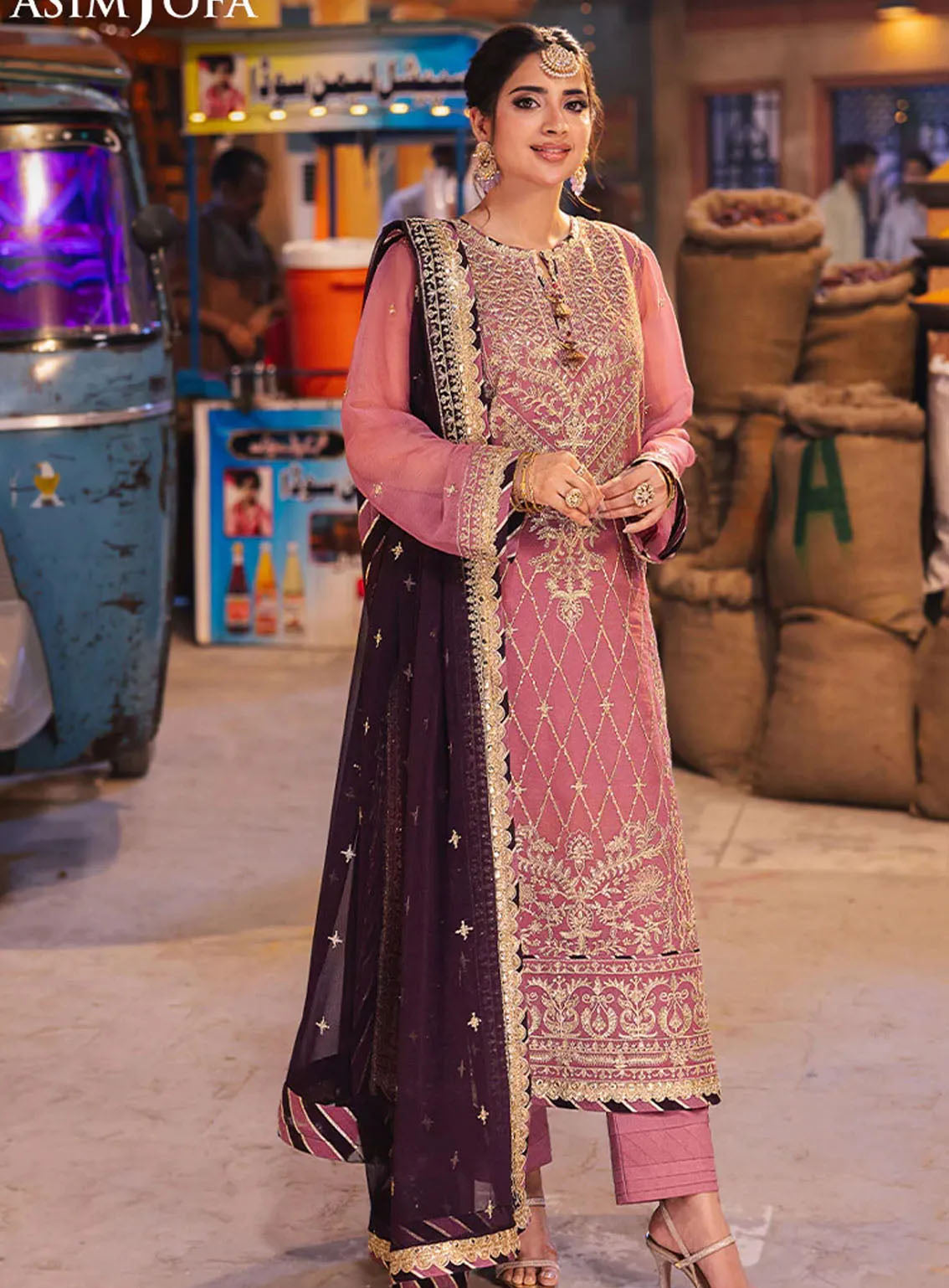 Chamkeeli By Asim Jofa Luminous Luxe Festive Embroidered Silk 3 Piece Unstitched Suit AJ24CF AJKK-24 Chamkeeli By Asim Jofa Luminous Luxe Festive Embroidered Silk 3 Piece Unstitched Suit AJ24CF AJKK-24