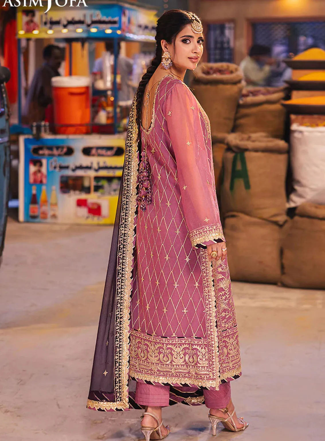 Chamkeeli By Asim Jofa Luminous Luxe Festive Embroidered Silk 3 Piece Unstitched Suit AJ24CF AJKK-24 Chamkeeli By Asim Jofa Luminous Luxe Festive Embroidered Silk 3 Piece Unstitched Suit AJ24CF AJKK-24