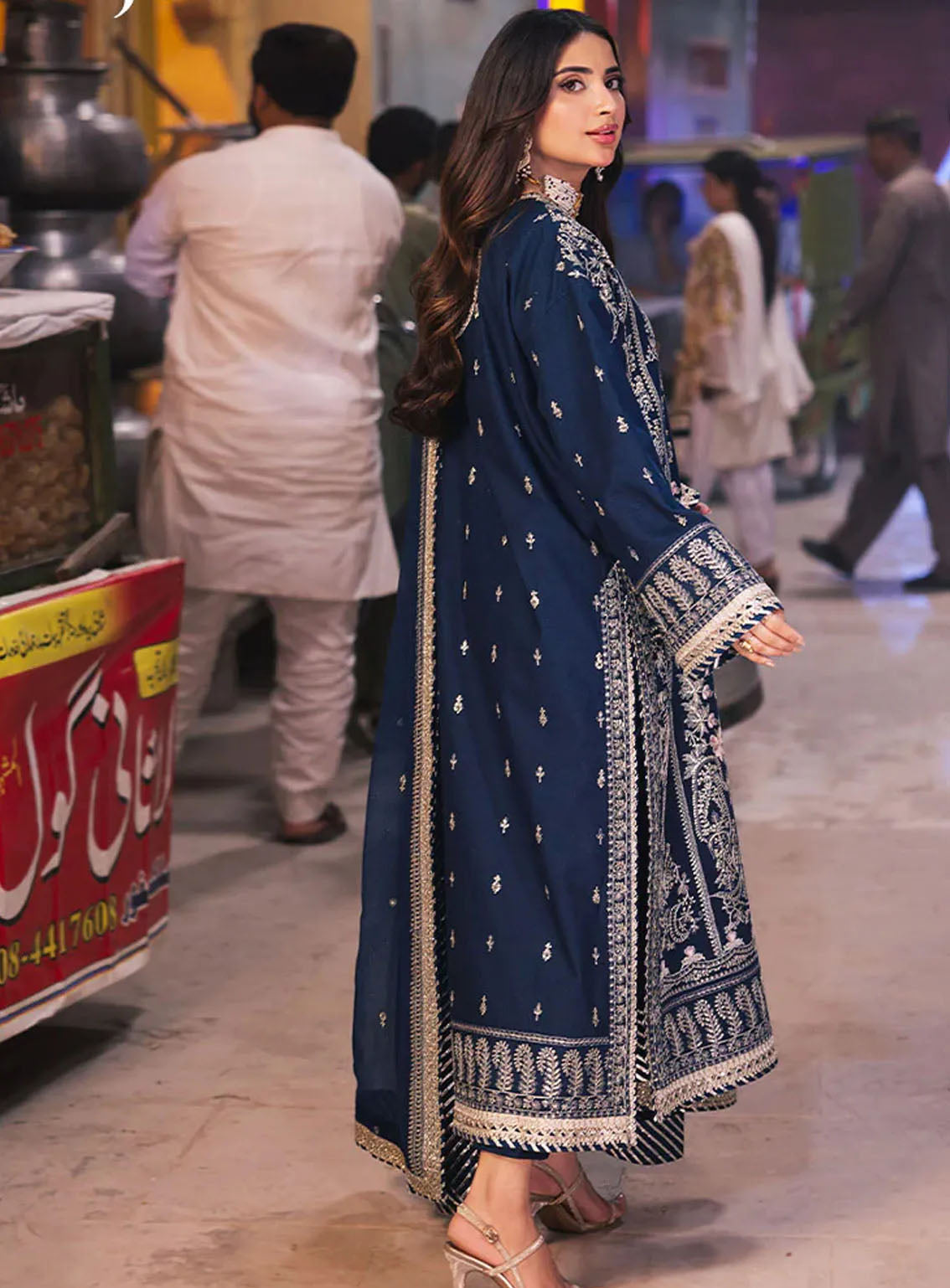 Chamkeeli By Asim Jofa Luminous Luxe Festive Embroidered Silk 3 Piece Unstitched Suit AJ24CF AJKK-25 Chamkeeli By Asim Jofa Luminous Luxe Festive Embroidered Silk 3 Piece Unstitched Suit AJ24CF AJKK-25