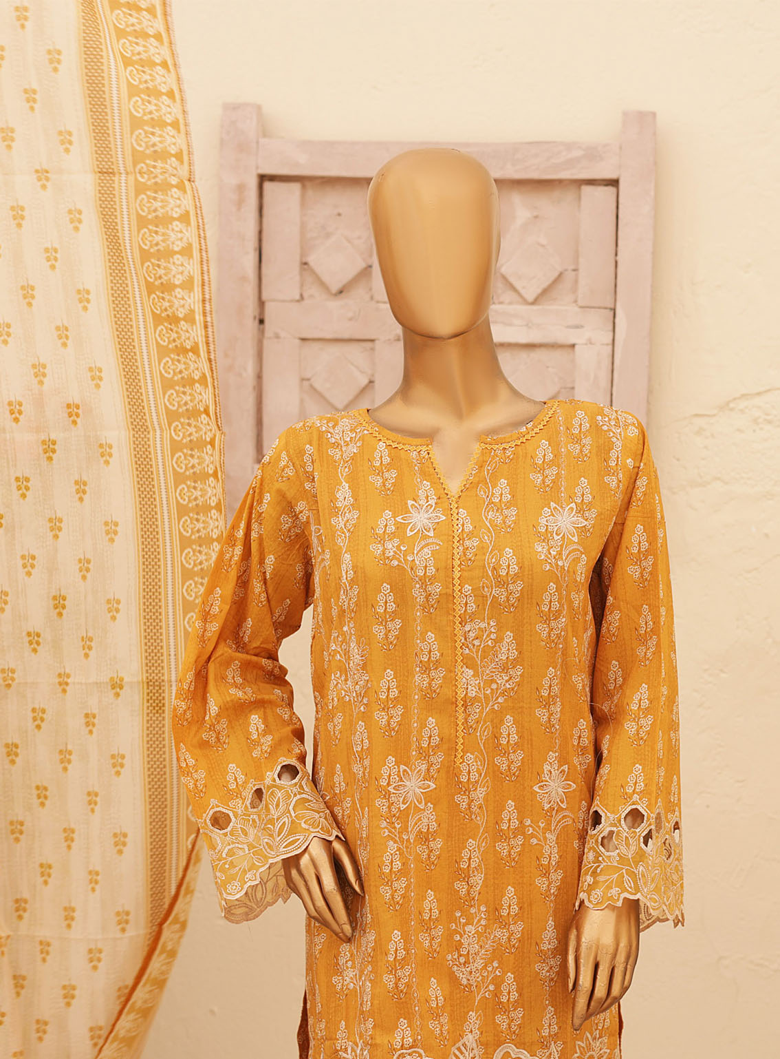 Chand Bagh By Bin Saeed Embroidered Lawn 3 Piece Stitched Suit - BS24CBEL D-154 Chand Bagh By Bin Saeed Embroidered Lawn 3 Piece Stitched Suit - BS24CBEL D-154
