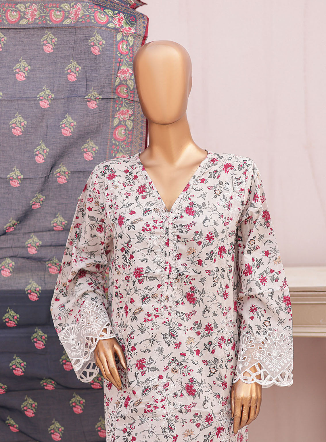 Chand Bagh By Bin Saeed Embroidered Lawn 3 Piece Stitched Suit - BS24CBEL D-184 Chand Bagh By Bin Saeed Embroidered Lawn 3 Piece Stitched Suit - BS24CBEL D-184