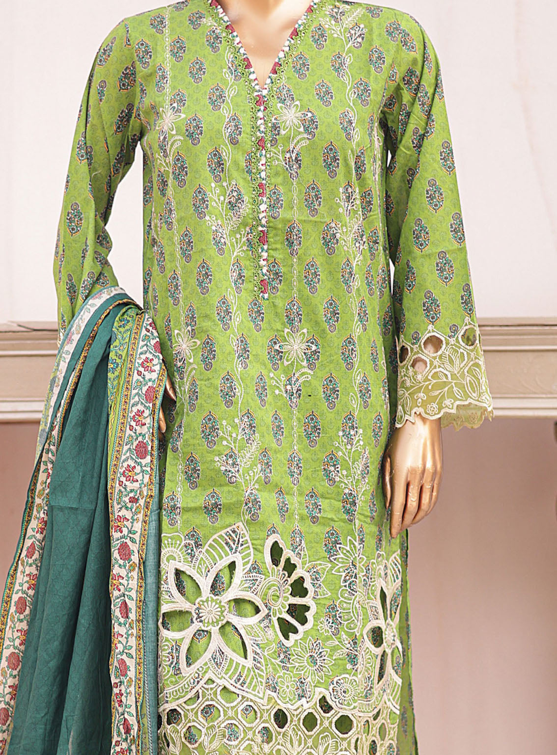 Chand Bagh By Bin Saeed Embroidered Lawn 3 Piece Stitched Suit - BS24CBEL D-26 Chand Bagh By Bin Saeed Embroidered Lawn 3 Piece Stitched Suit - BS24CBEL D-26