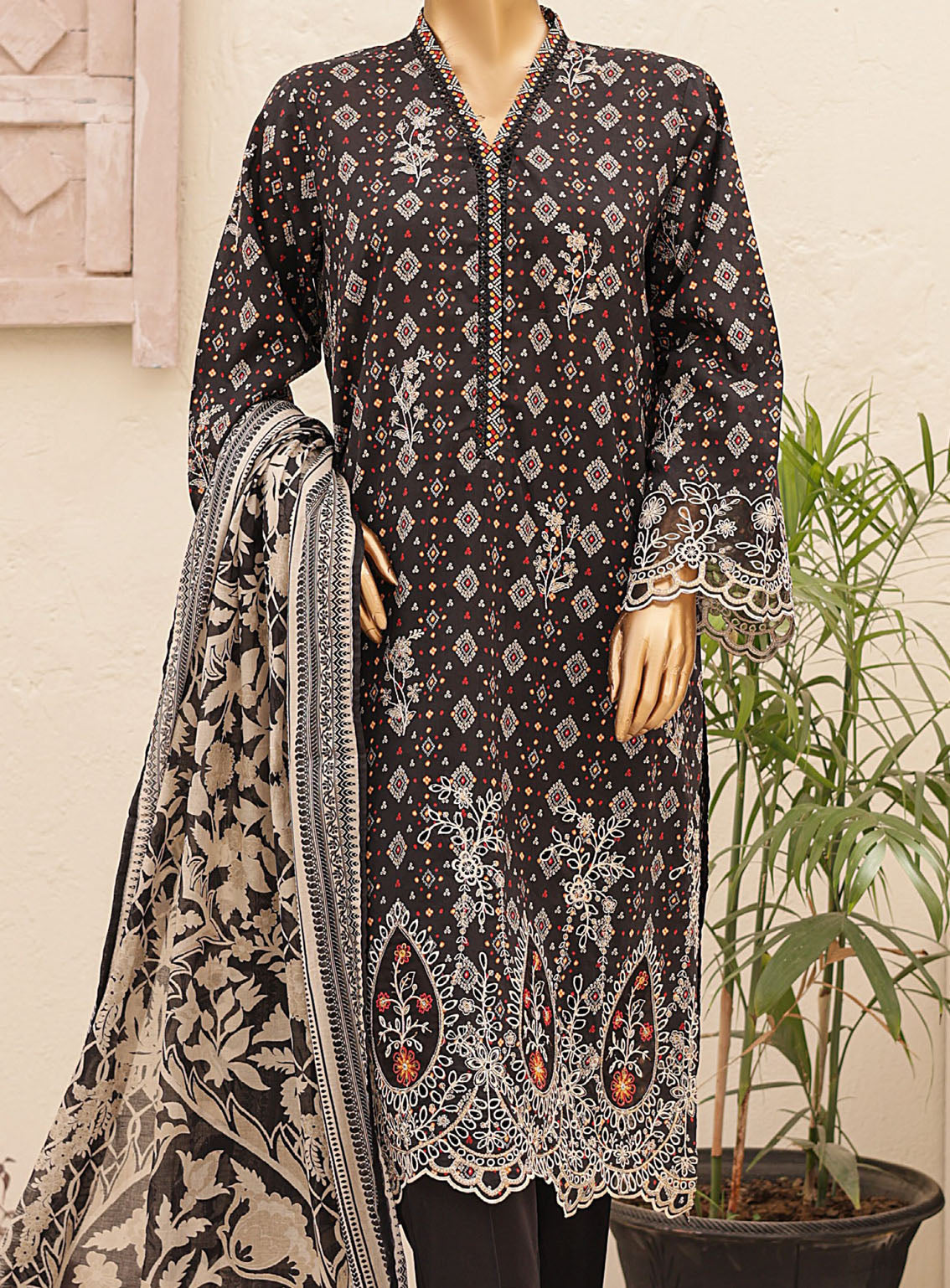 Chand Bagh By Bin Saeed Embroidered Lawn 3 Piece Stitched Suit - BS24CBEL D-28 Chand Bagh By Bin Saeed Embroidered Lawn 3 Piece Stitched Suit - BS24CBEL D-28