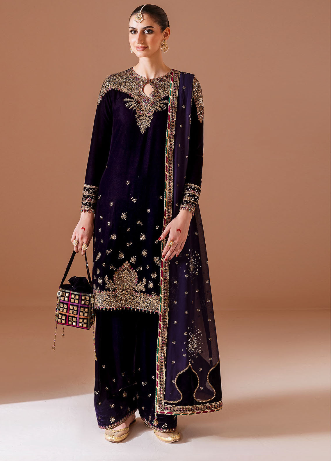 Chandni By Jazmin Embroidered Velvet 3 Piece Unstitched Suit JZ25CLV D-CVF-08 NILOFER Chandni By Jazmin Embroidered Velvet 3 Piece Unstitched Suit JZ25CLV D-CVF-08 NILOFER