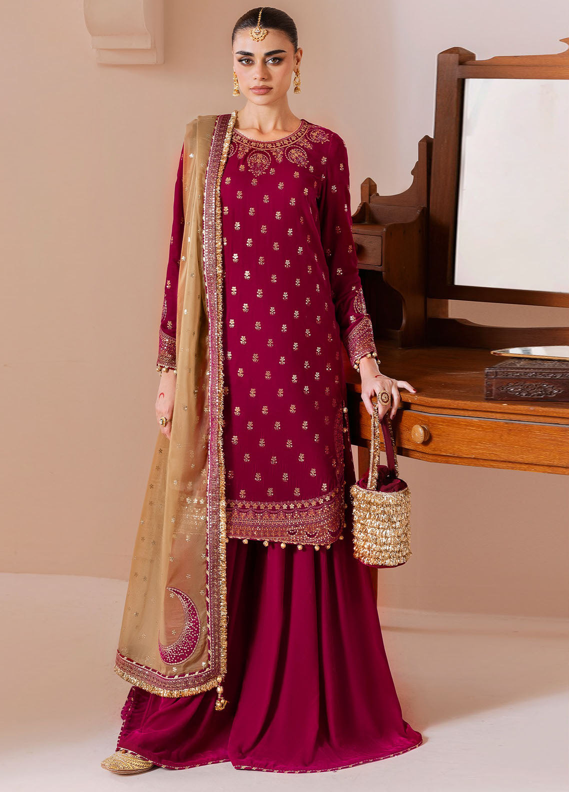 Chandni By Jazmin Embroidered Velvet 3 Piece Unstitched Suit JZ25CLV D-CVF-11 SHIREEN Chandni By Jazmin Embroidered Velvet 3 Piece Unstitched Suit JZ25CLV D-CVF-11 SHIREEN