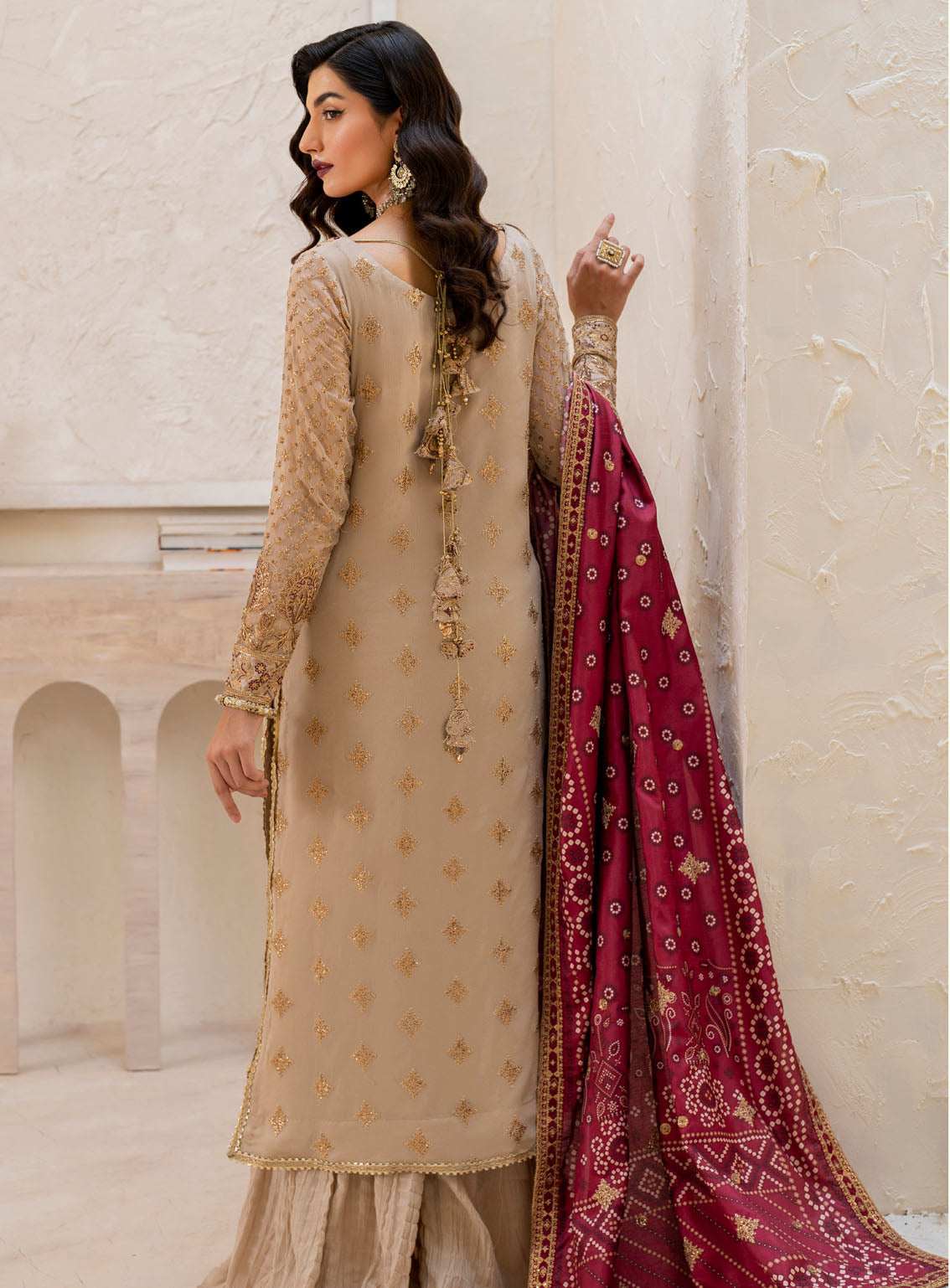 Chinon By Iznik Embroidered Luxury Chiffon 3 Piece Unstitched Suit IZ24CCV2 CC-44 Chinon By Iznik Embroidered Luxury Chiffon 3 Piece Unstitched Suit IZ24CCV2 CC-44