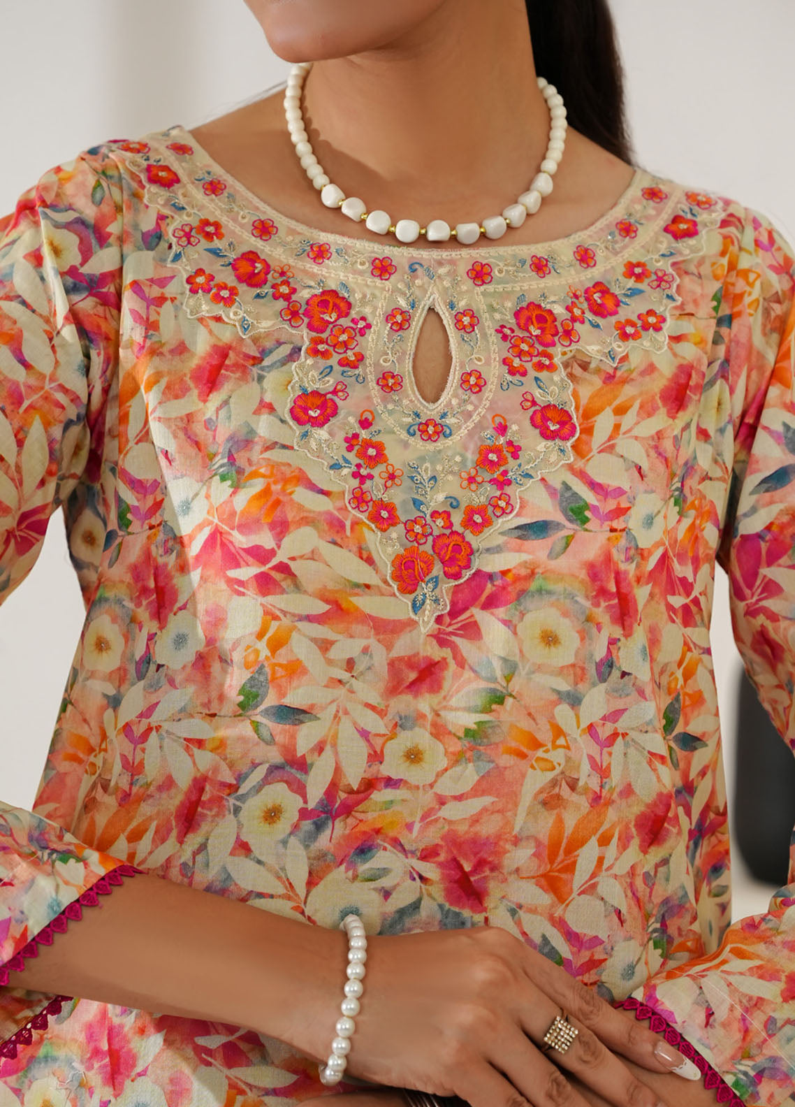 Co-Ord's By Aizal Embroidered Lawn 2 Piece Stitched Suit AL25COEV2 D-554 Co-Ord's By Aizal Embroidered Lawn 2 Piece Stitched Suit AL25COEV2 D-554