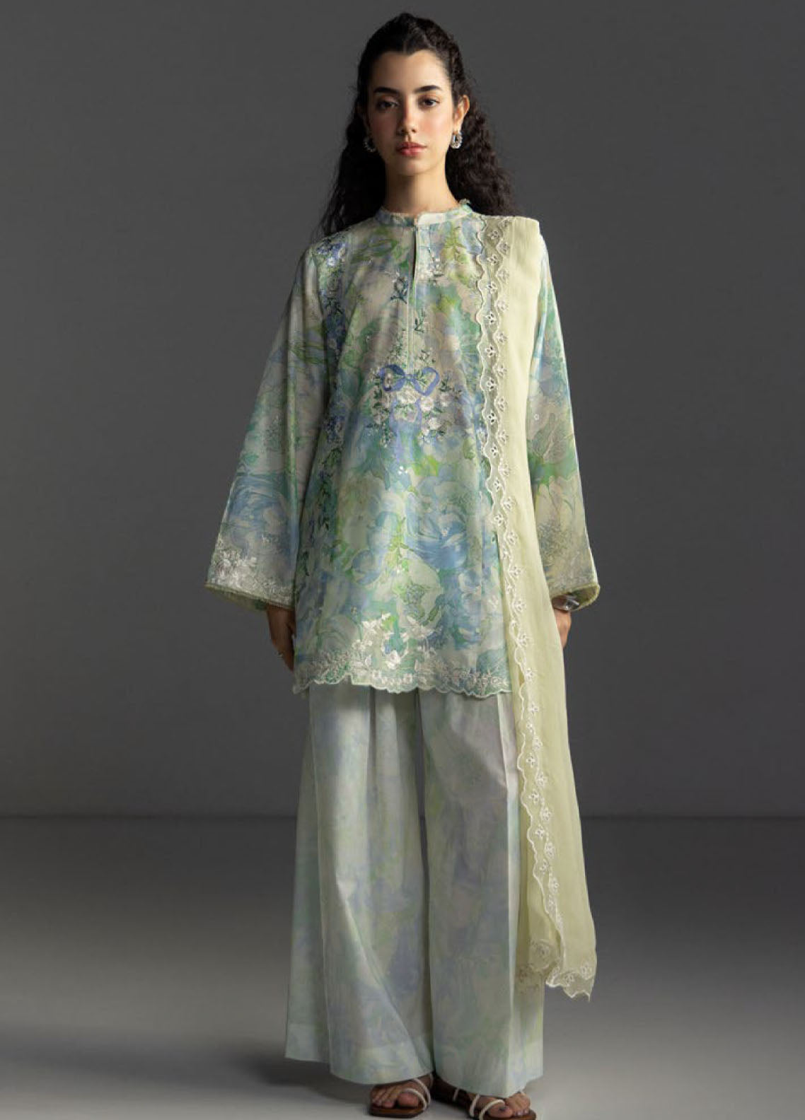 Coco By Zara Shahjahan Embrodiered Lawn 3 Piece Unstitched Suit CZS26CLD1 D-6A AIRA Coco By Zara Shahjahan Embrodiered Lawn 3 Piece Unstitched Suit CZS26CLD1 D-6A AIRA