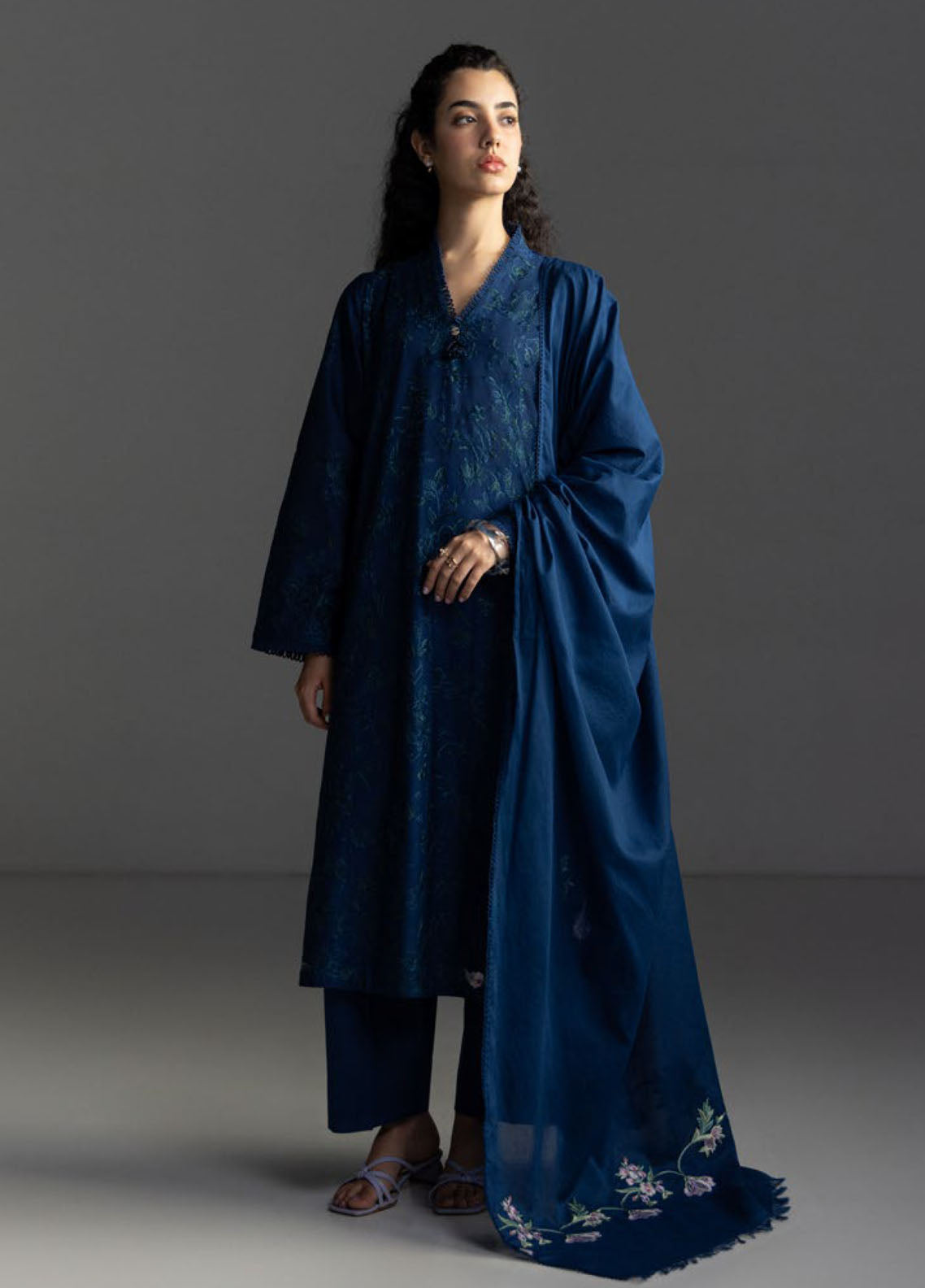 Coco By Zara Shahjahan Embrodiered Lawn 3 Piece Unstitched Suit CZS26CLD1 D-8A LIORA Coco By Zara Shahjahan Embrodiered Lawn 3 Piece Unstitched Suit CZS26CLD1 D-8A LIORA