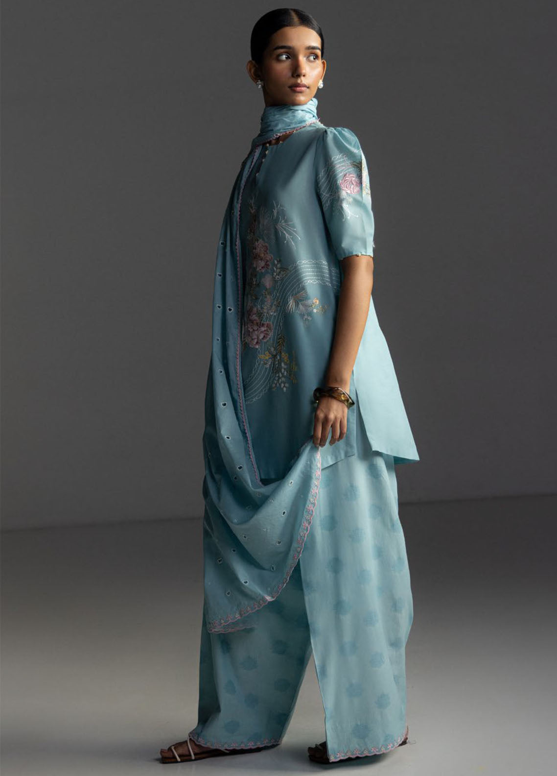 Coco By Zara Shahjahan Embrodiered Lawn 3 Piece Unstitched Suit CZS26CLD1 D-9B EVIA Coco By Zara Shahjahan Embrodiered Lawn 3 Piece Unstitched Suit CZS26CLD1 D-9B EVIA