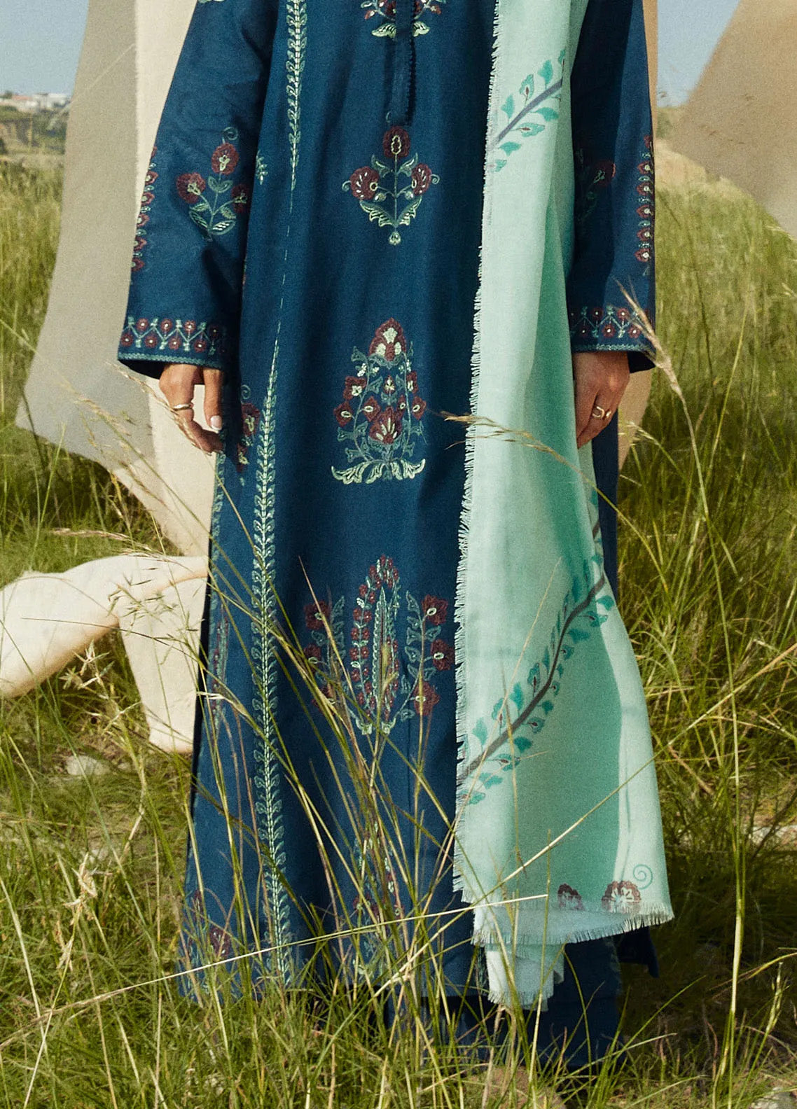 Coco By Zara Shahjahan Embroidered Khaddar 3 Piece Unstitched Suit CZS24W D3A PEARL Coco By Zara Shahjahan Embroidered Khaddar 3 Piece Unstitched Suit CZS24W D3A PEARL