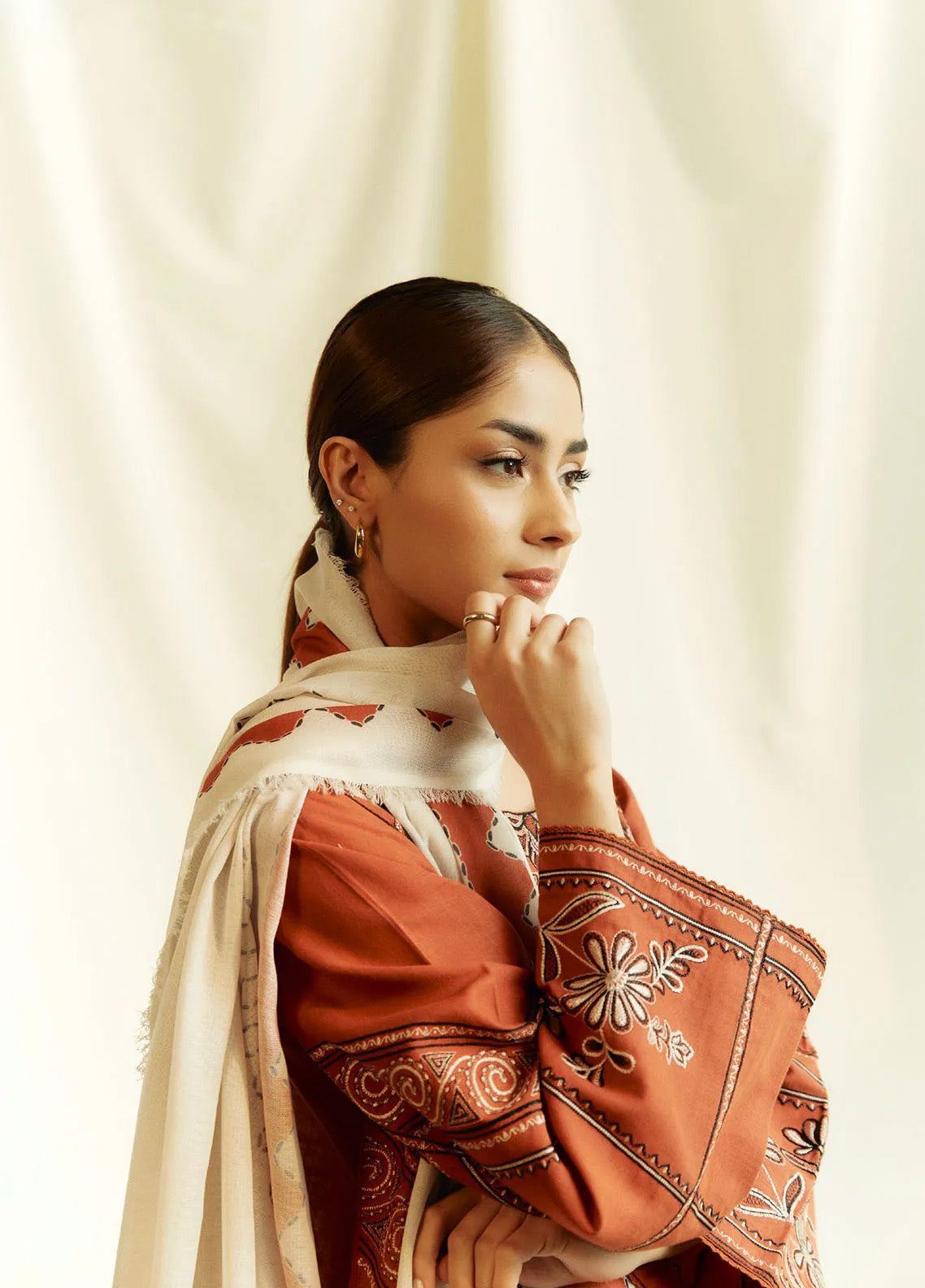 Coco By Zara Shahjahan Embroidered Khaddar 3 Piece Unstitched Suit CZS24W D4B TOPAZ Coco By Zara Shahjahan Embroidered Khaddar 3 Piece Unstitched Suit CZS24W D4B TOPAZ