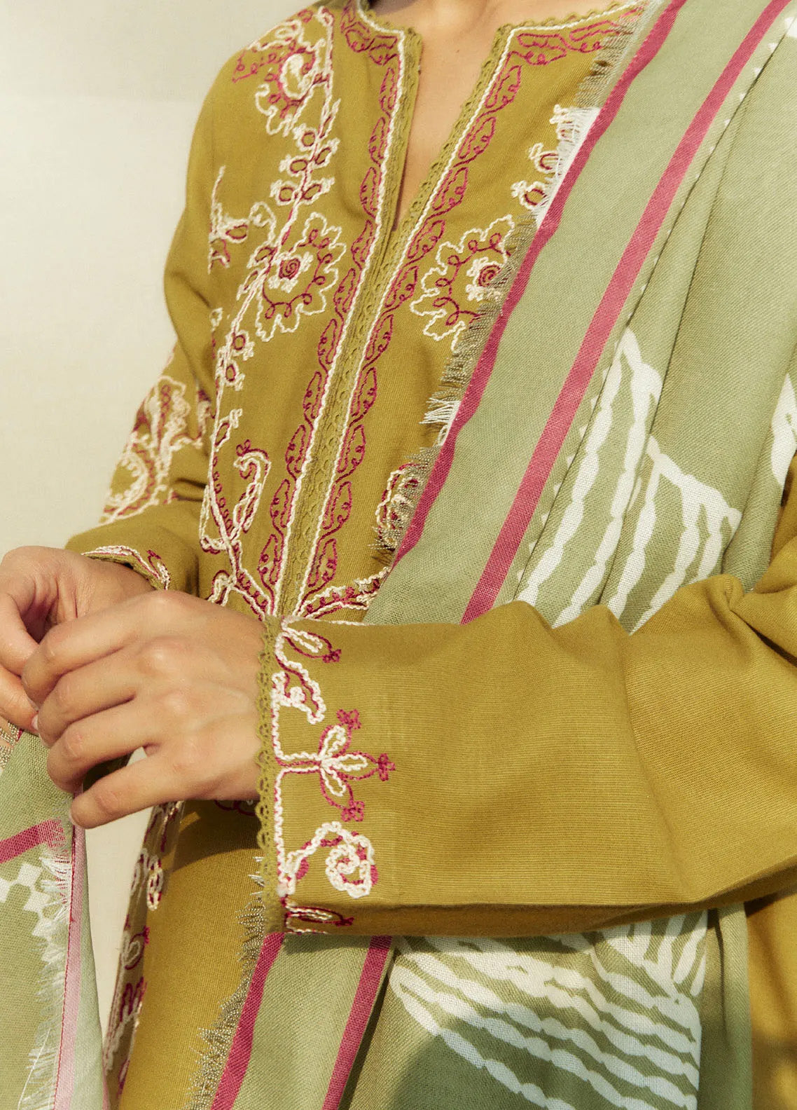 Coco By Zara Shahjahan Embroidered Khaddar 3 Piece Unstitched Suit CZS24W D5A PERIDOT Coco By Zara Shahjahan Embroidered Khaddar 3 Piece Unstitched Suit CZS24W D5A PERIDOT