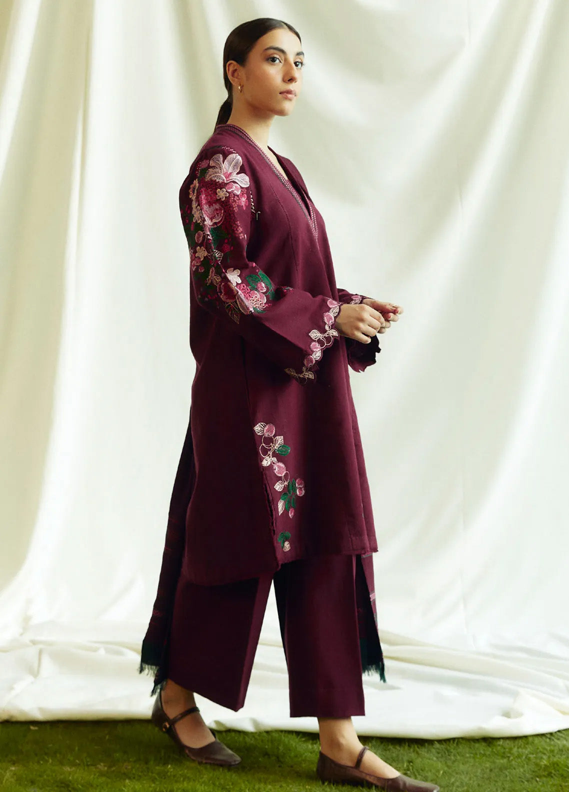 Coco By Zara Shahjahan Embroidered Khaddar 3 Piece Unstitched Suit CZS24W D6B OPAL Coco By Zara Shahjahan Embroidered Khaddar 3 Piece Unstitched Suit CZS24W D6B OPAL