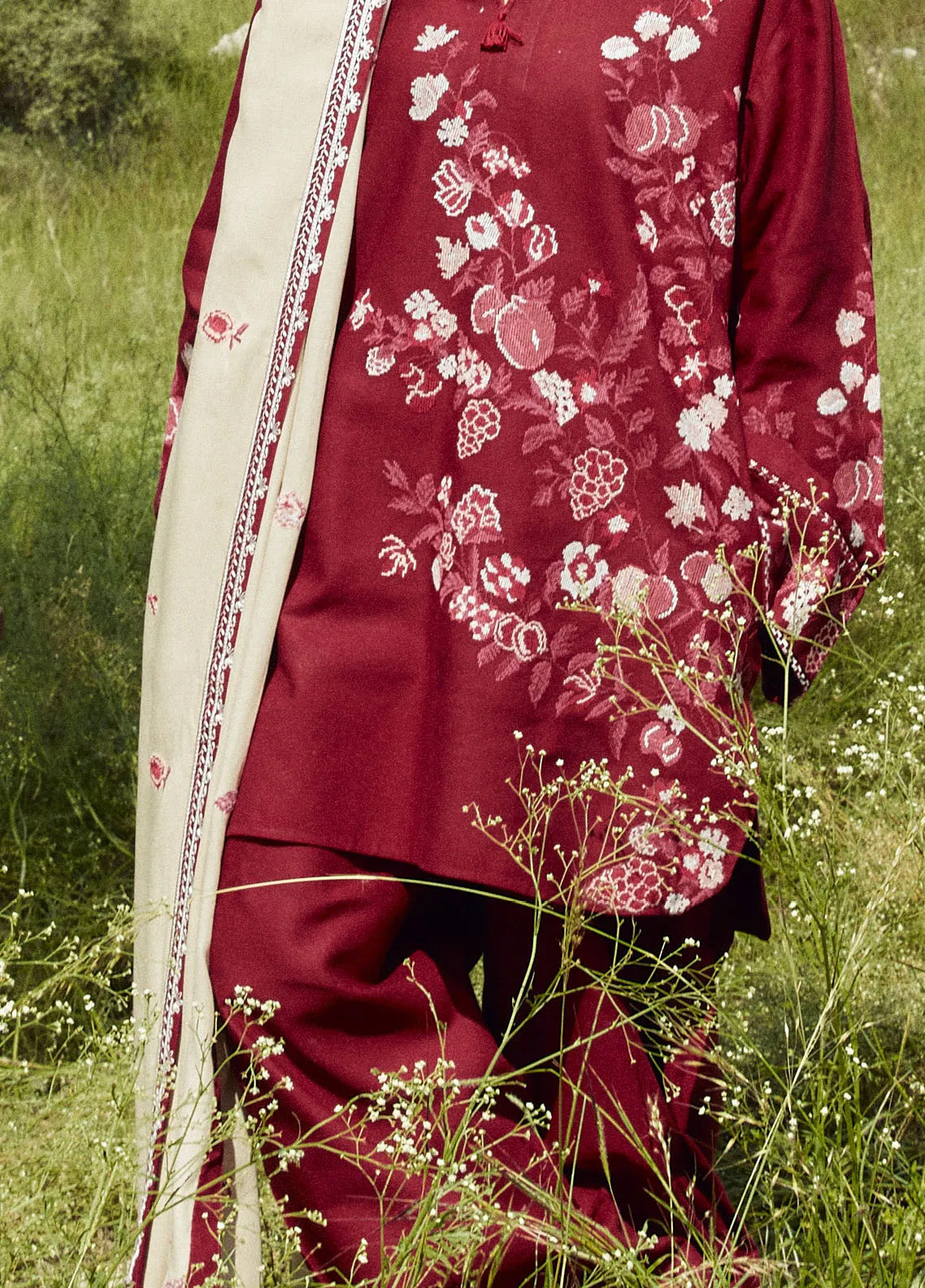 Coco By Zara Shahjahan Embroidered Khaddar 3 Piece Unstitched Suit CZS24W D7A ONYX Coco By Zara Shahjahan Embroidered Khaddar 3 Piece Unstitched Suit CZS24W D7A ONYX