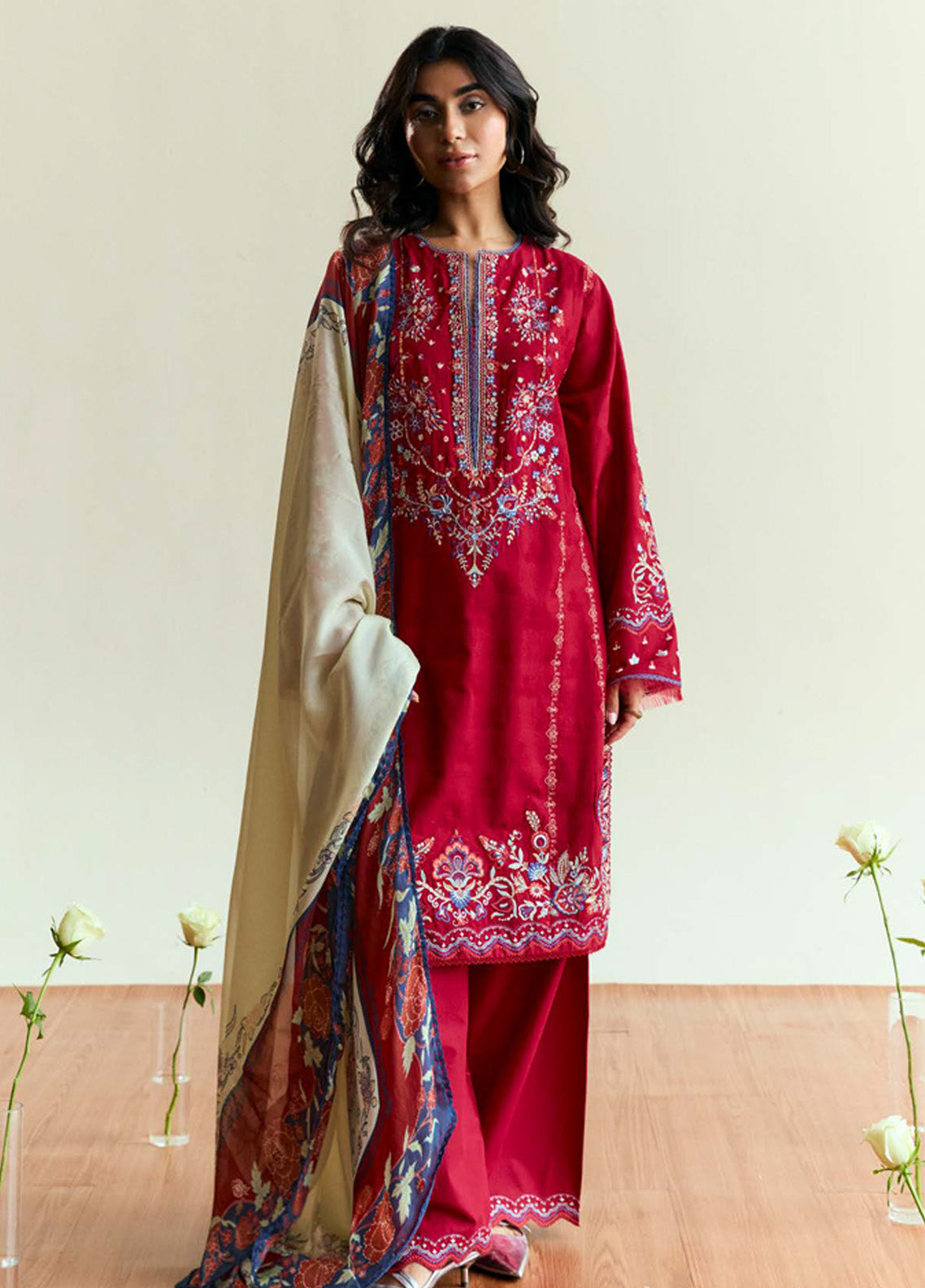 Coco By Zara Shahjahan Embroidered Lawn 3 Piece Unstitched Suit CZS25EE D-08 ALBA Coco By Zara Shahjahan Embroidered Lawn 3 Piece Unstitched Suit CZS25EE D-08 ALBA